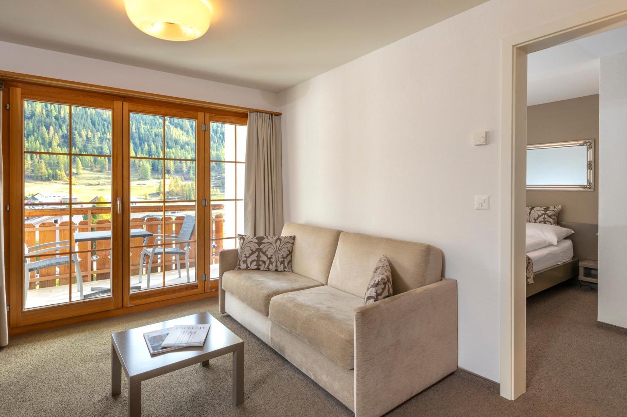 Ferienwohnungen Hotel Allegra Zuoz Buitenkant foto
