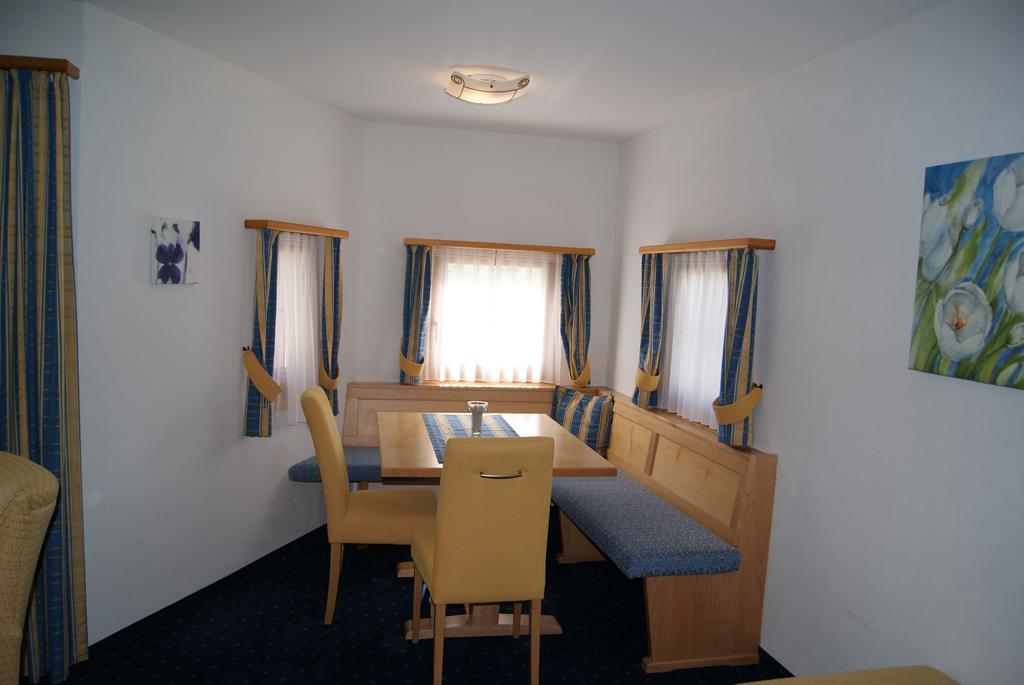 Ferienwohnungen Hotel Allegra Zuoz Buitenkant foto
