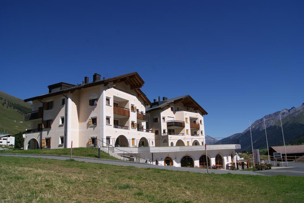 Ferienwohnungen Hotel Allegra Zuoz Buitenkant foto