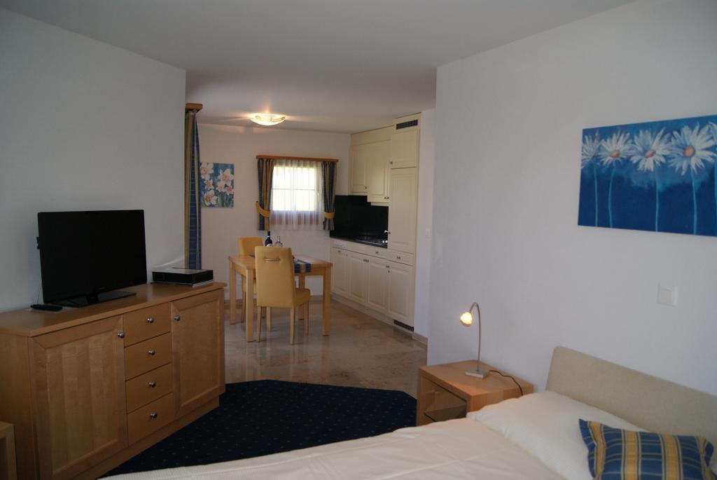 Ferienwohnungen Hotel Allegra Zuoz Buitenkant foto