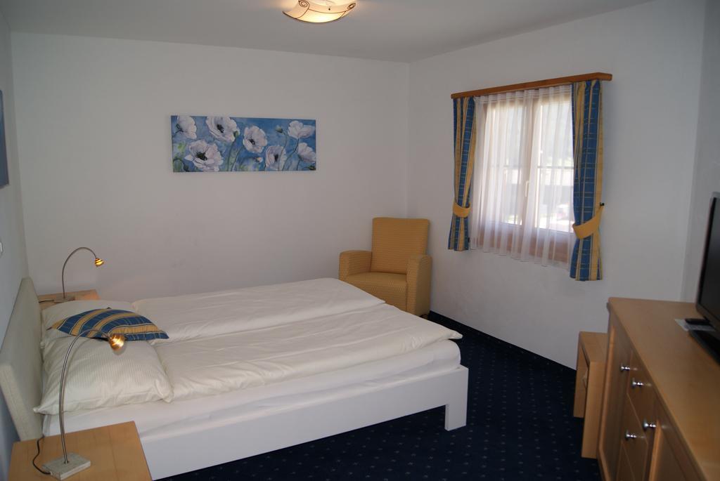 Ferienwohnungen Hotel Allegra Zuoz Buitenkant foto