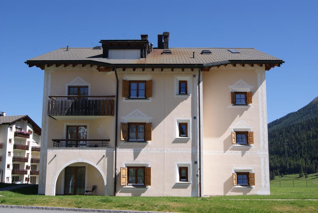 Ferienwohnungen Hotel Allegra Zuoz Buitenkant foto